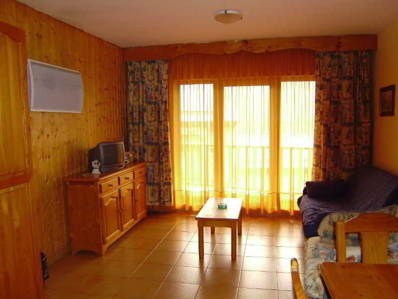 Apartamentos Pie De Pistas Mikka 3000 Pas De La Casa Exteriér fotografie